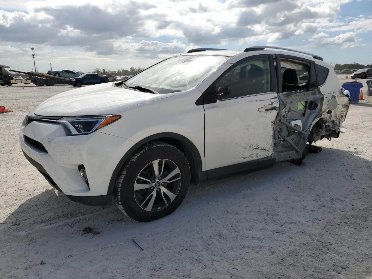2017 Toyota RAV 4 - Image 1