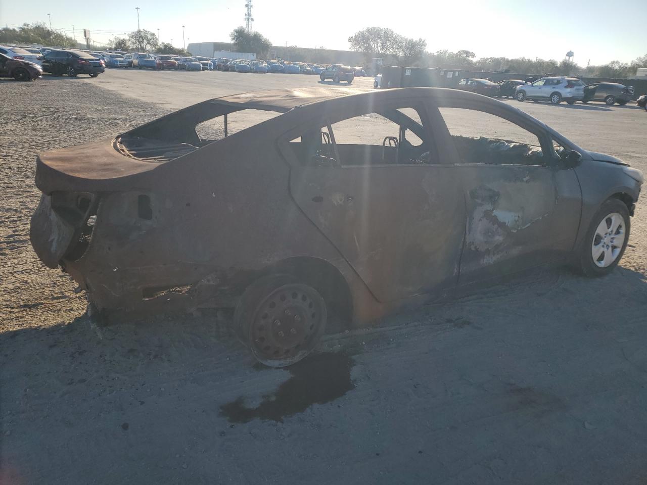 2017 Kia Forte - Image 3