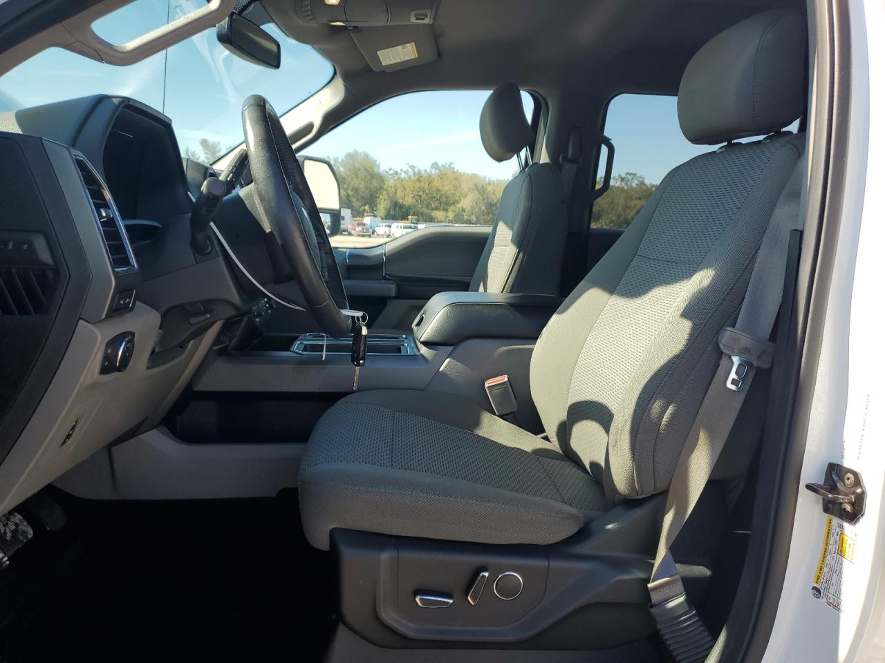 2017 Ford F-150 - Image 7