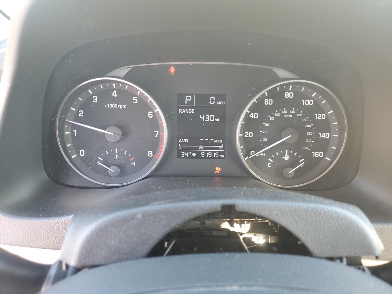 2017 Hyundai Elantra - Image 9