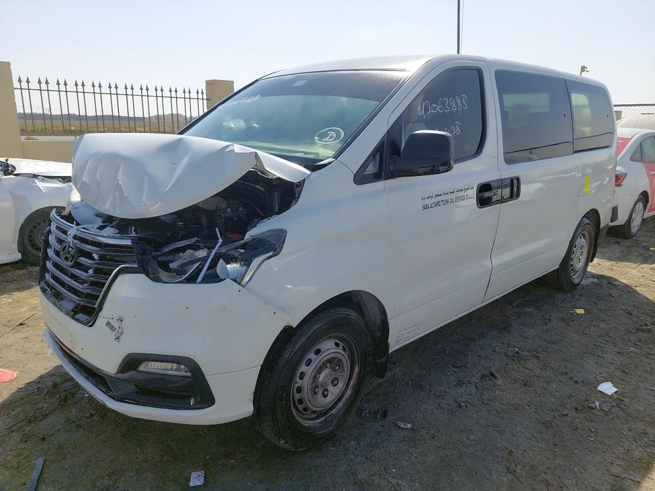 KMJWA37R2KU022293 - 2019 Hyundai H1 - #42063885