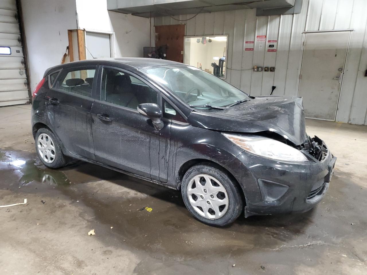 2013 Ford Fiesta - Image 4