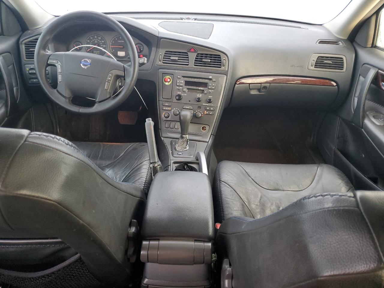 2001 Volvo V70 - Image 8
