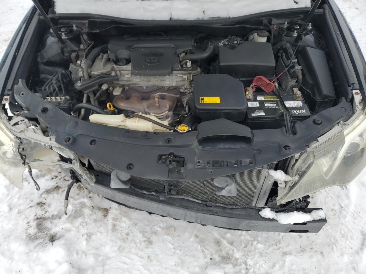 2012 Toyota Camry - Image 11