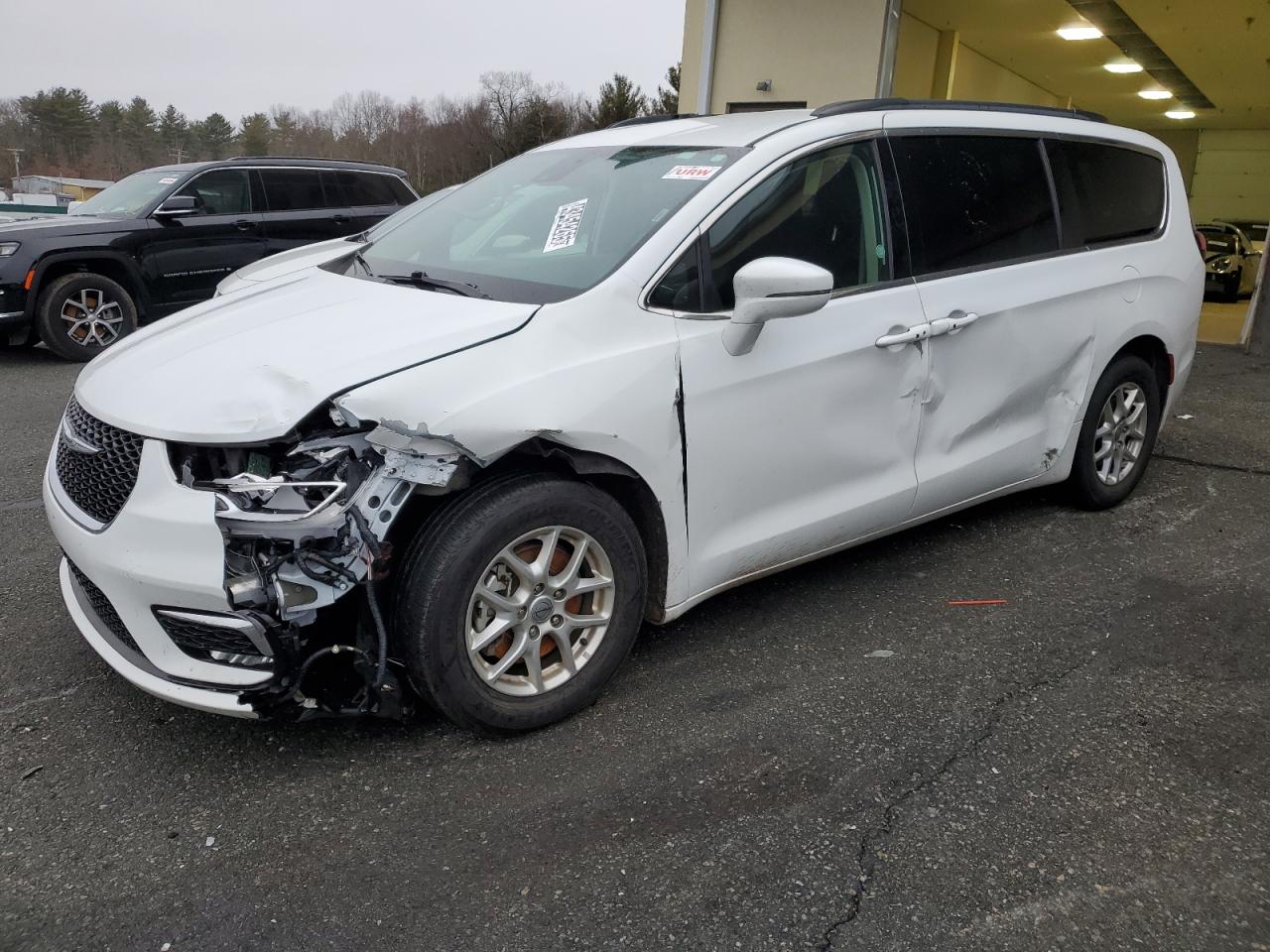 2022 Chrysler Pacifica - Image 1