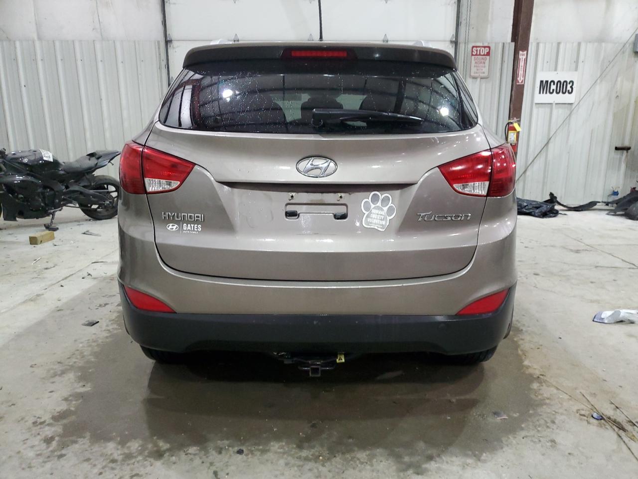 2011 Hyundai Tucson - Image 6