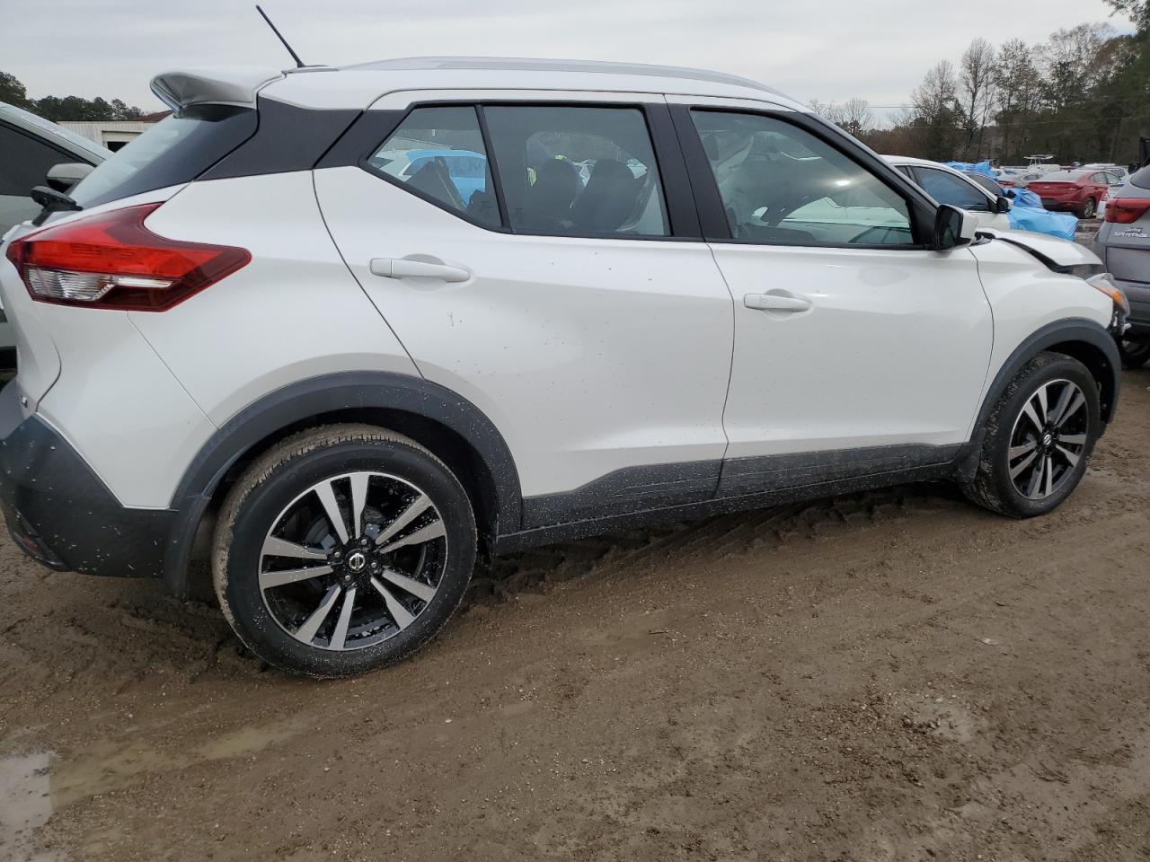 2018 Nissan Kicks - Image 3