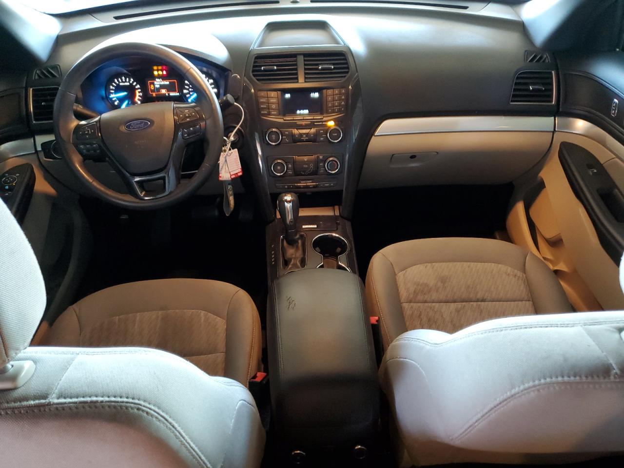 2018 Ford Explorer - Image 8