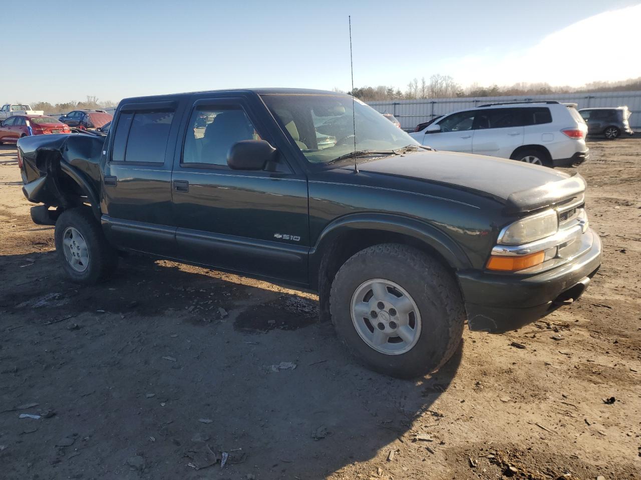 2003 Chevrolet S-10 Pickup - Image 4