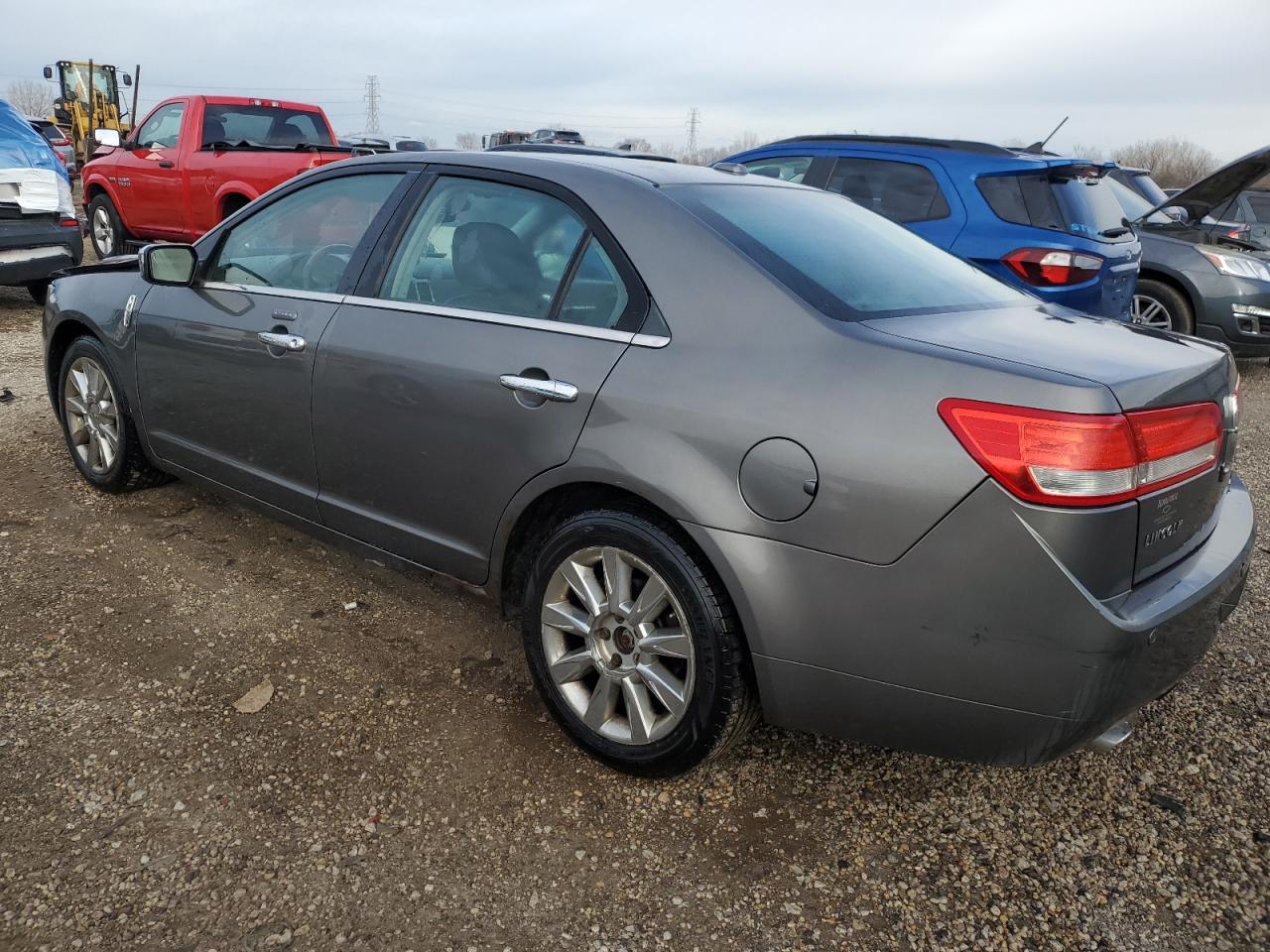 2010 Lincoln MKZ - Image 2