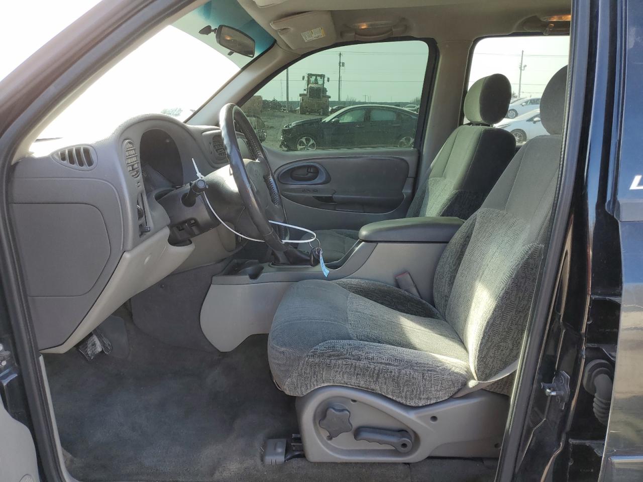 2002 Chevrolet TrailBlazer - Image 7