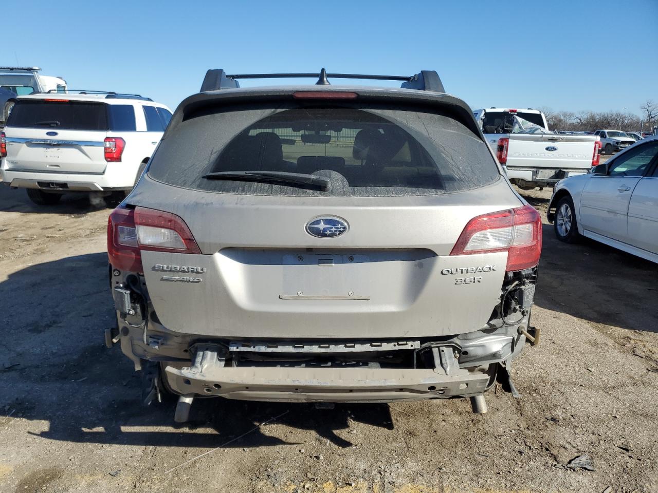 2018 Subaru Outback - Image 6