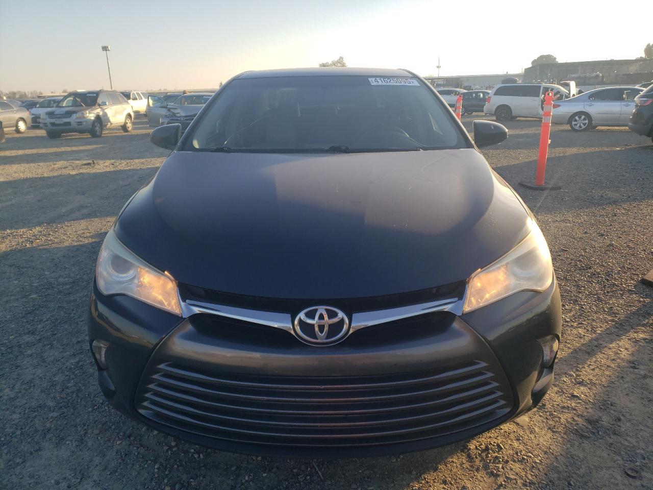 VIN 4T1BF1FK8HU375401 2017 TOYOTA CAMRY no.5