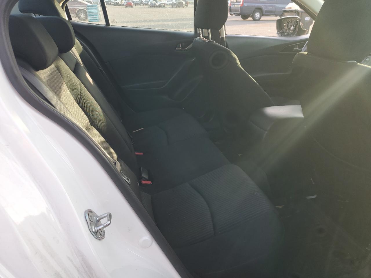 2016 Mazda 3 - Image 10
