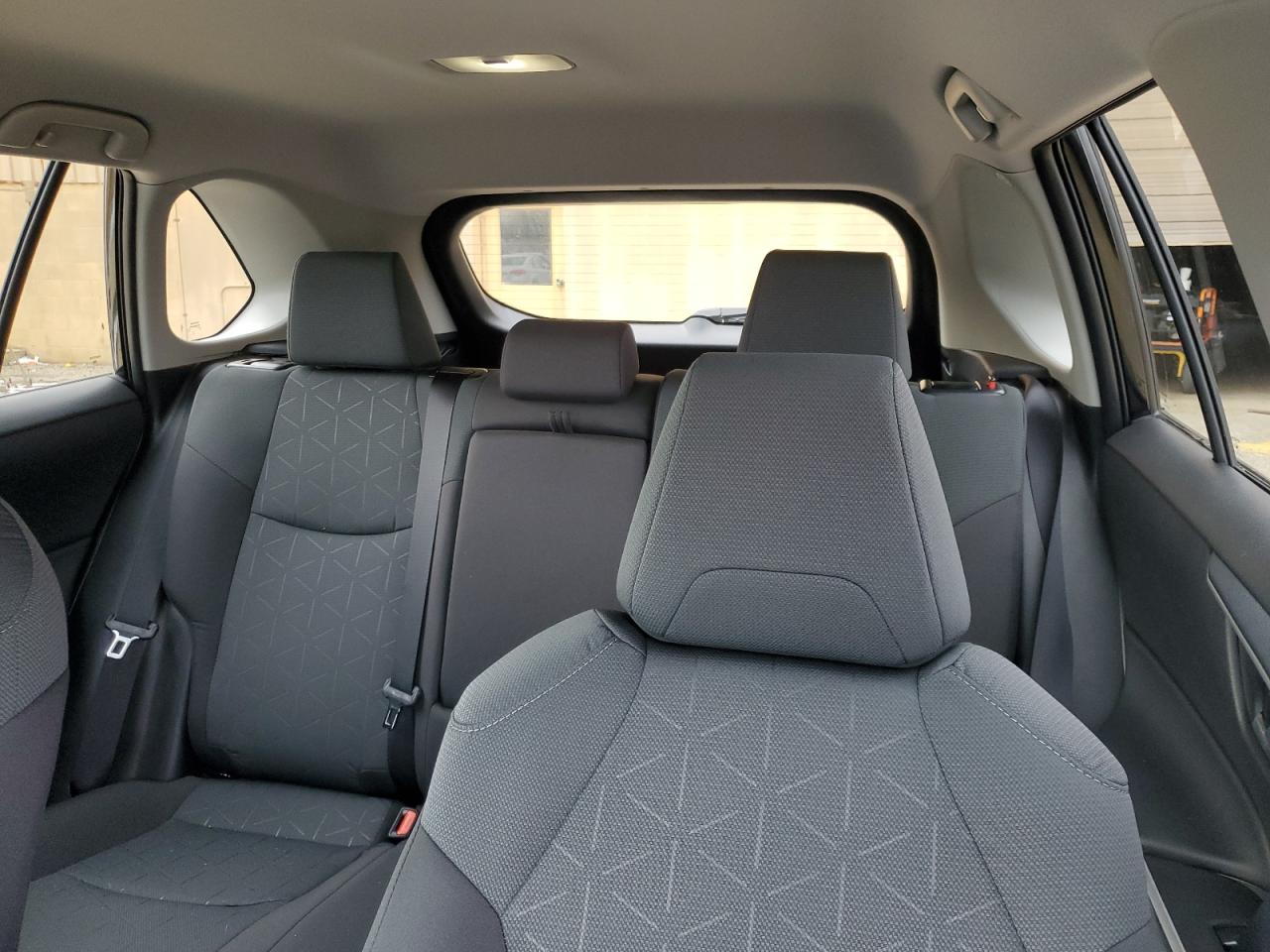 2024 Toyota RAV 4 - Image 10