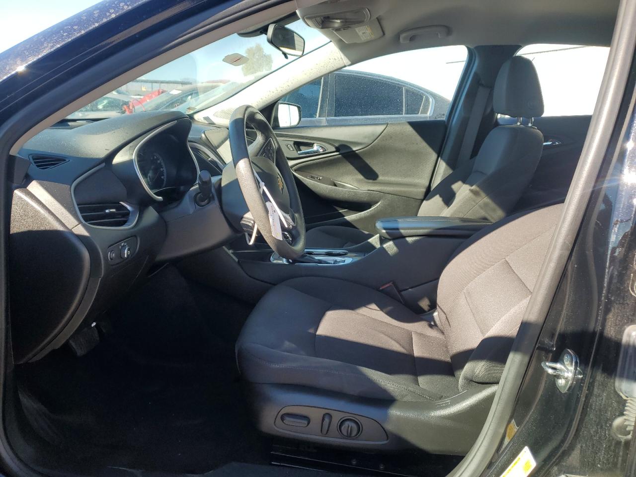 2022 Chevrolet Malibu - Image 7