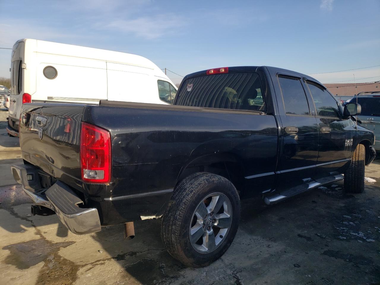 2005 Dodge RAM - Image 3
