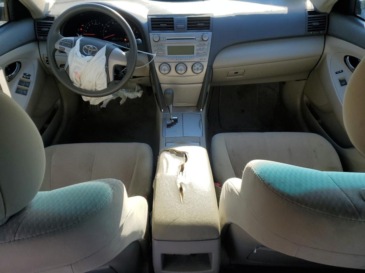 2011 Toyota Camry - Image 8
