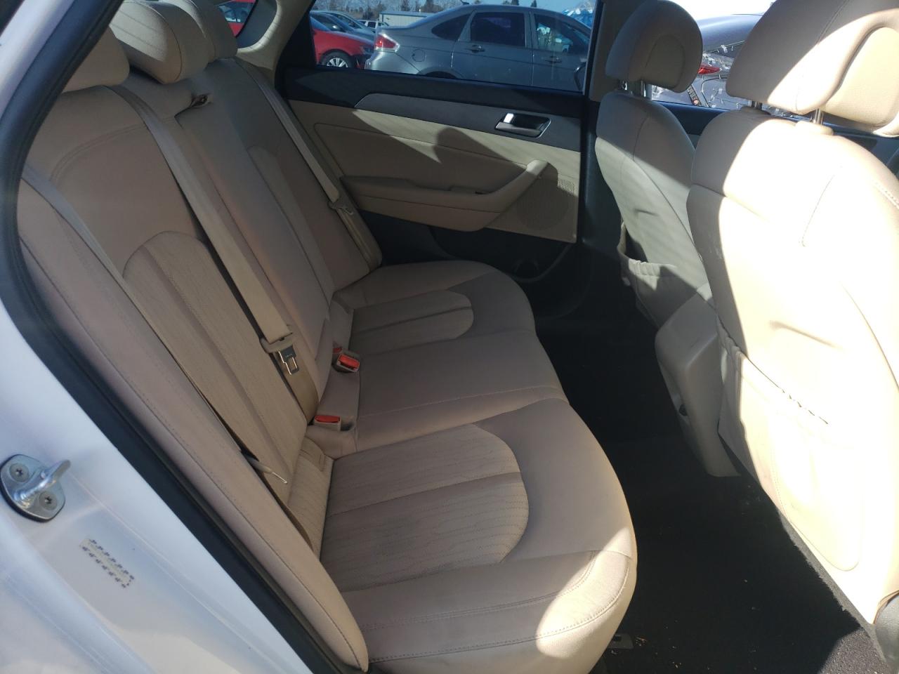 2017 Hyundai Sonata Hybrid VIN: KMHE24L19HA054037 Lot: 86547814