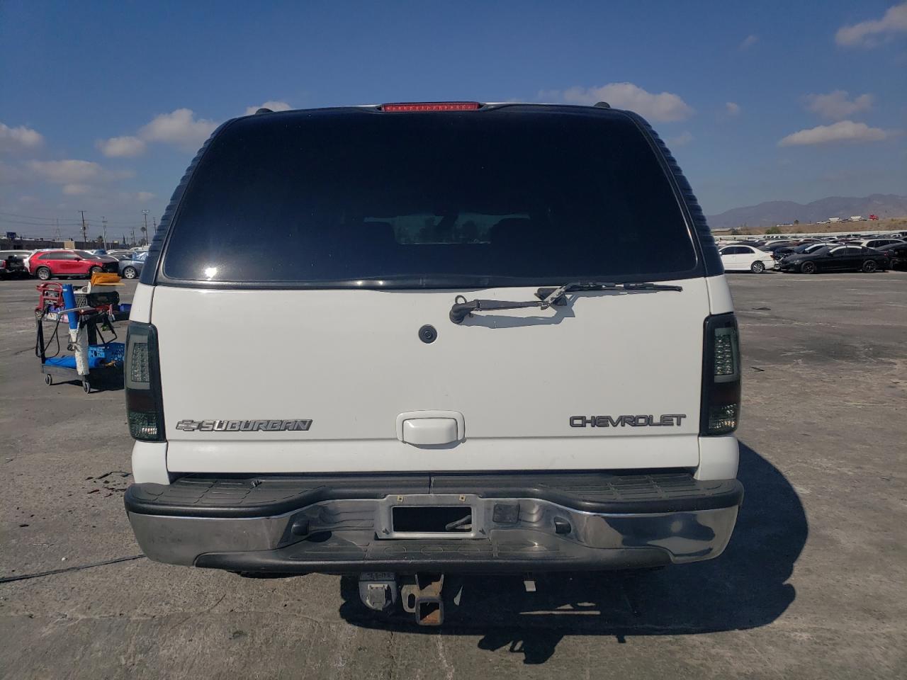 2004 Chevrolet Suburban - Image 6