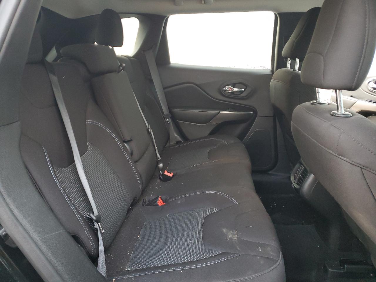 2021 Jeep Grand Cherokee - Image 11