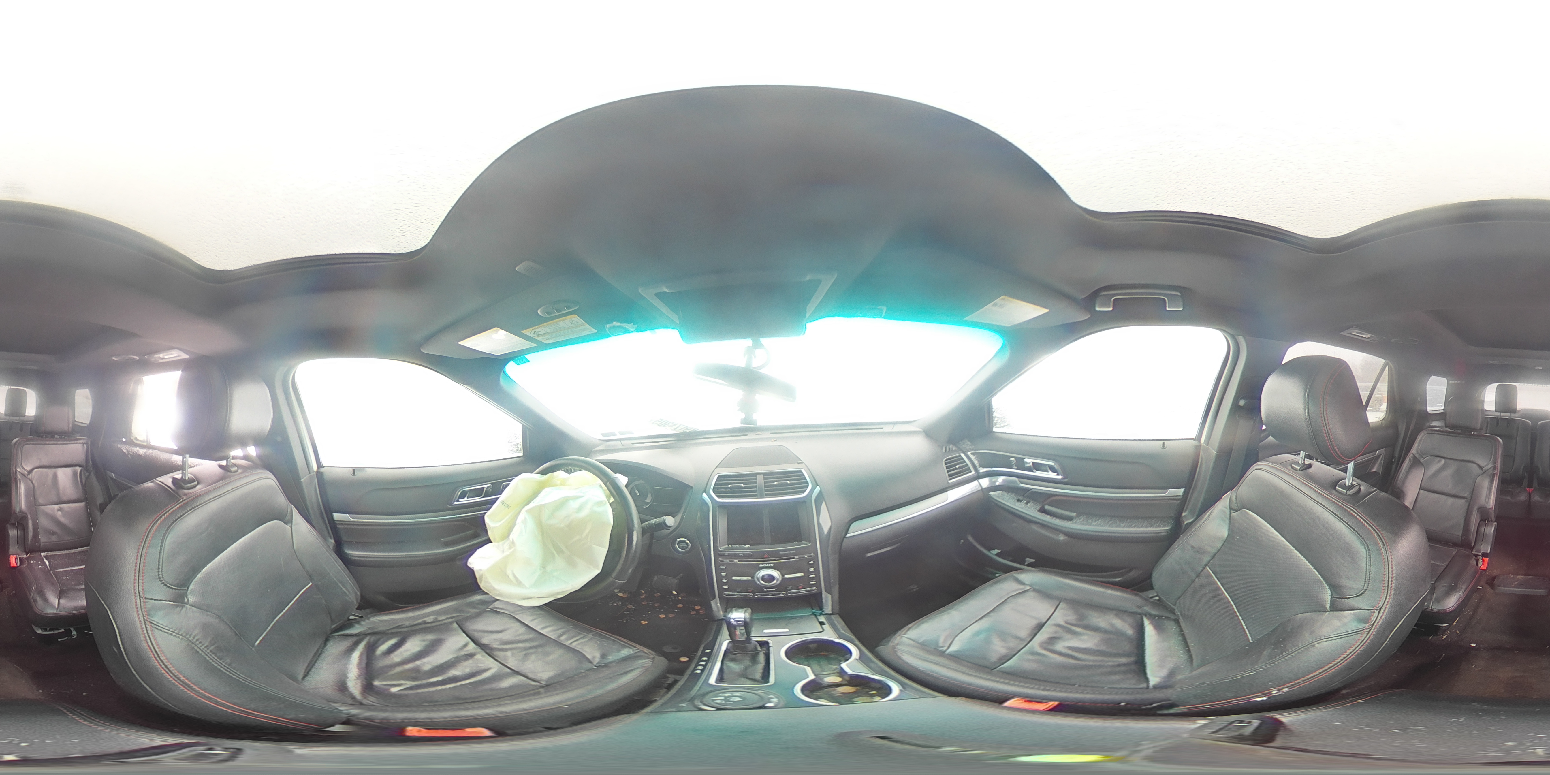 2016 Ford Explorer - Image 13