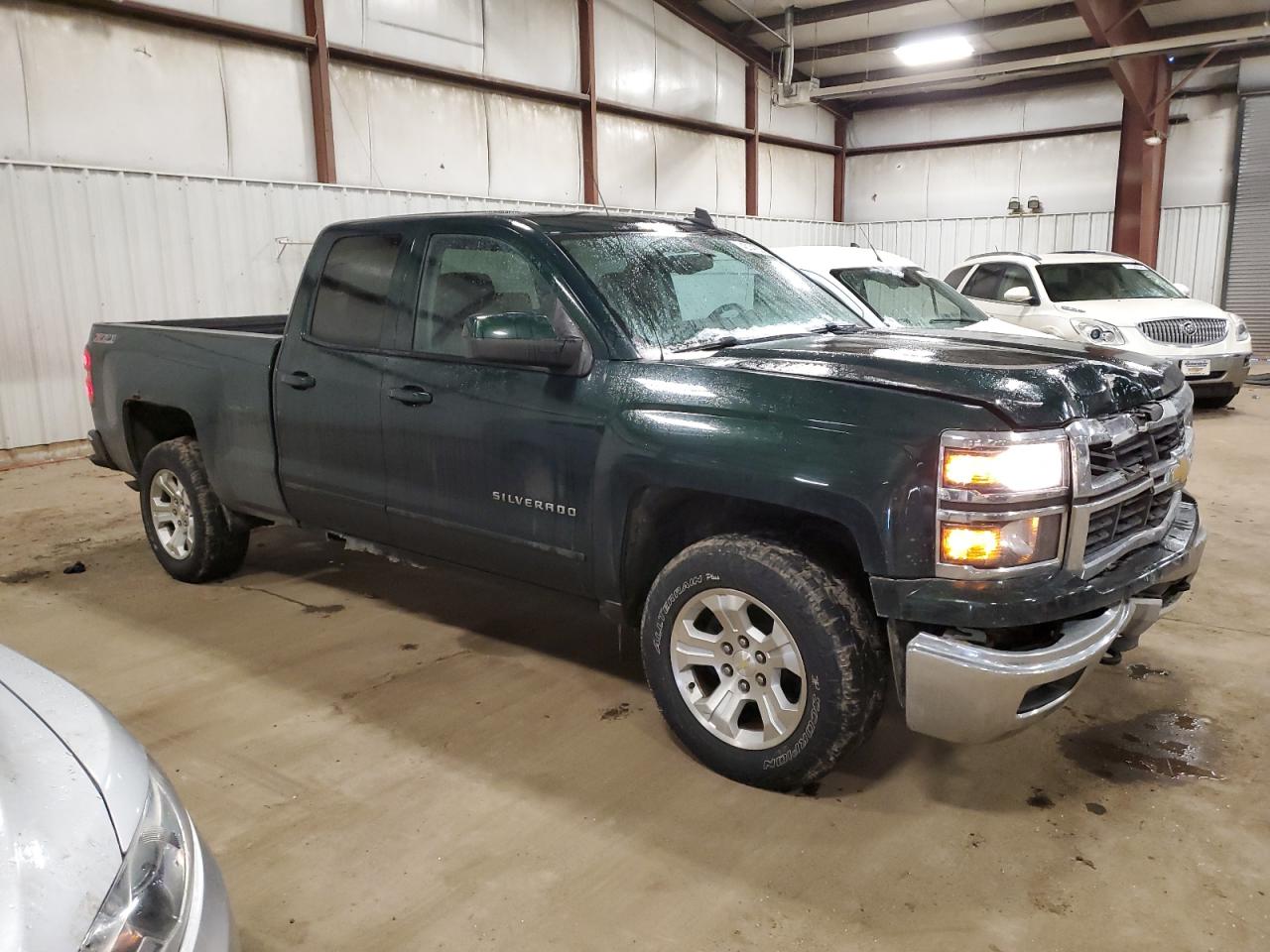 2015 Chevrolet Silverado - Image 4