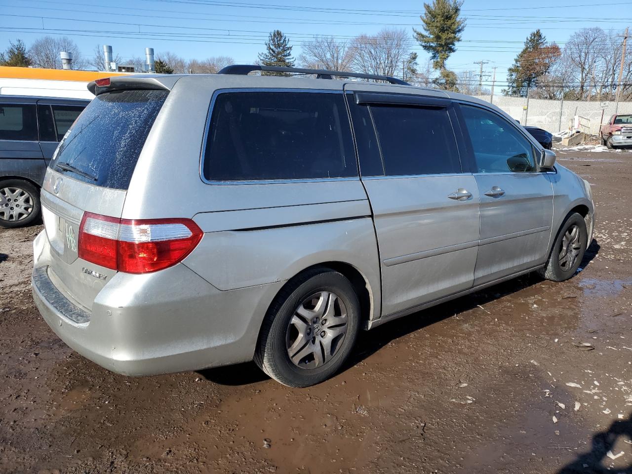 2005 Honda Odyssey - Image 3