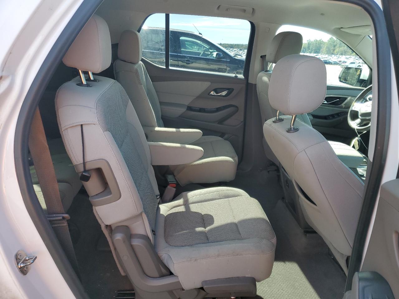 2019 Chevrolet Traverse - Image 11