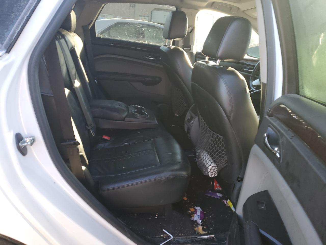 2011 Cadillac SRX - Image 10