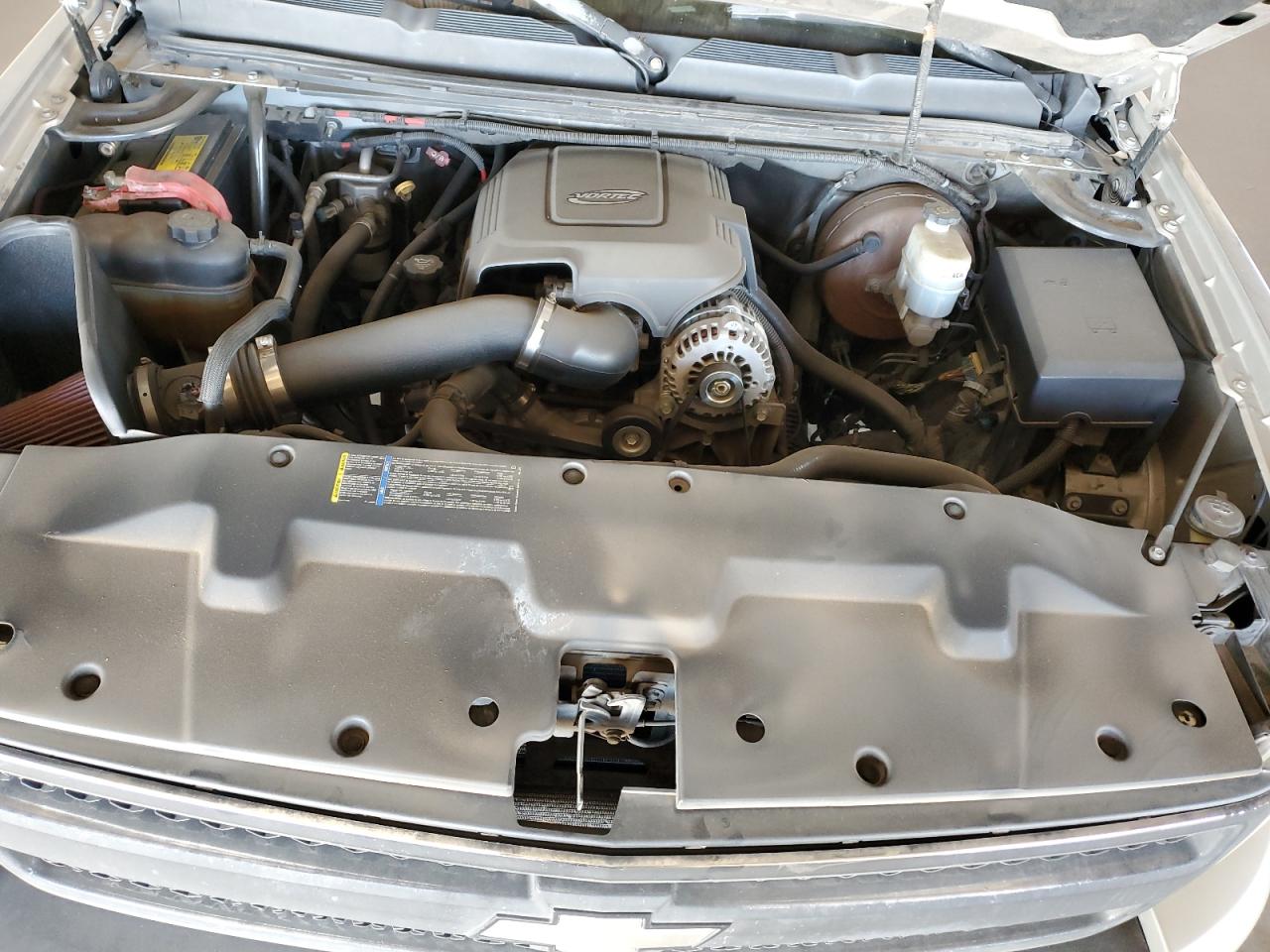 2007 Chevrolet Silverado - Image 13