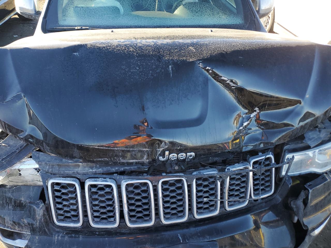 2018 Jeep Grand Cherokee - Image 13