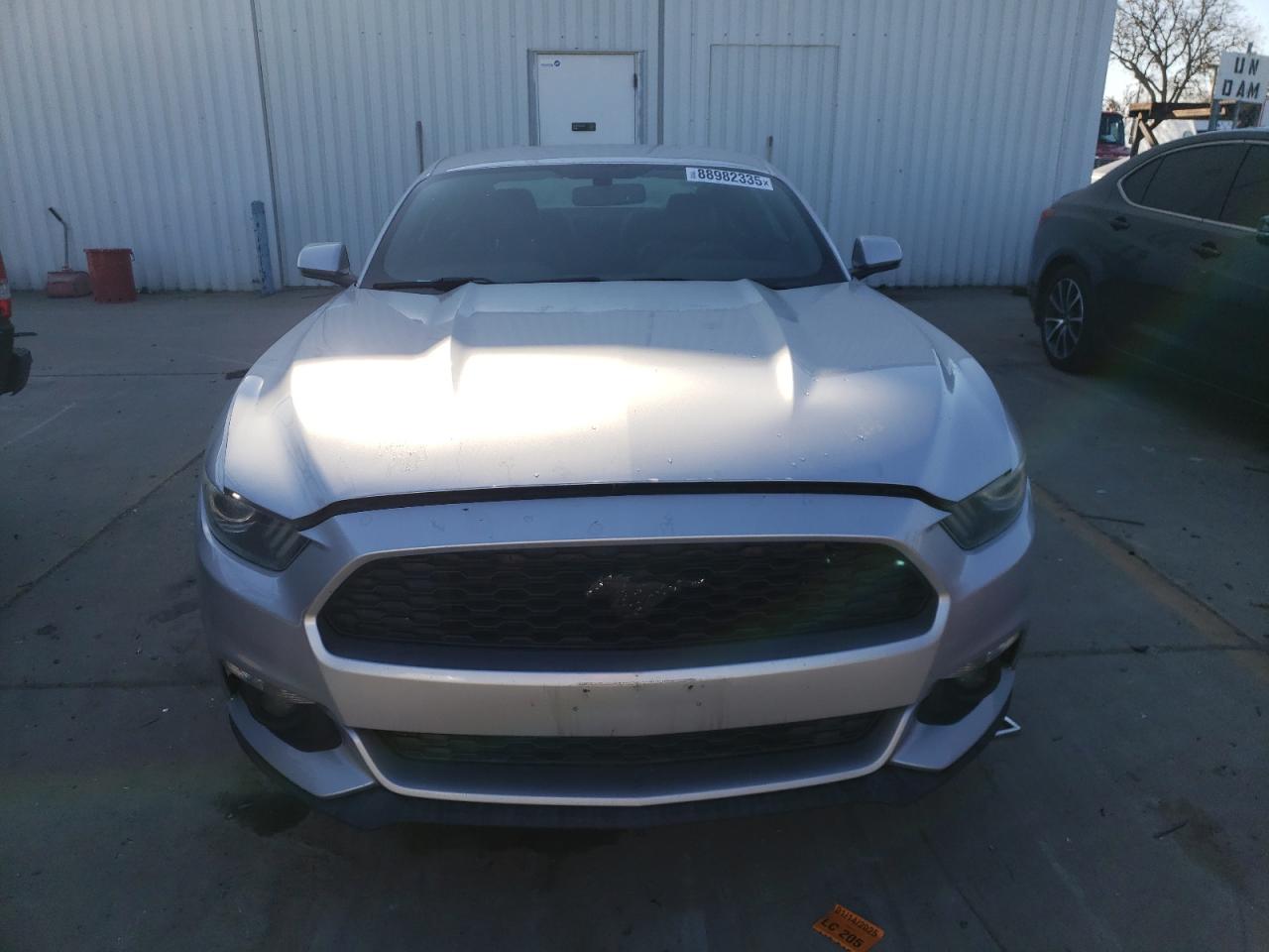 2015 Ford Mustang - Image 5