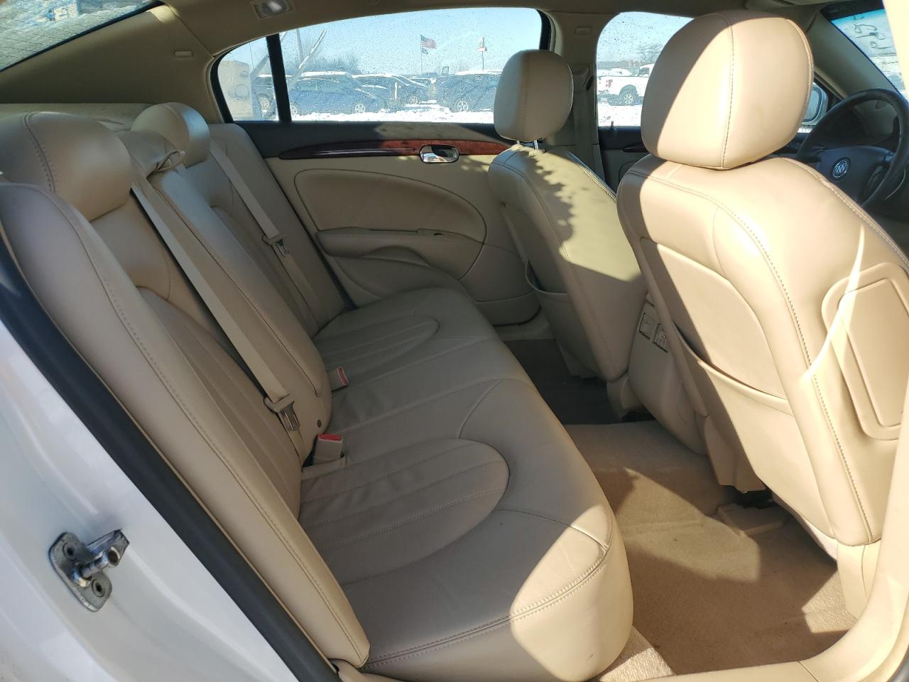 2007 Buick Lucerne - Image 10