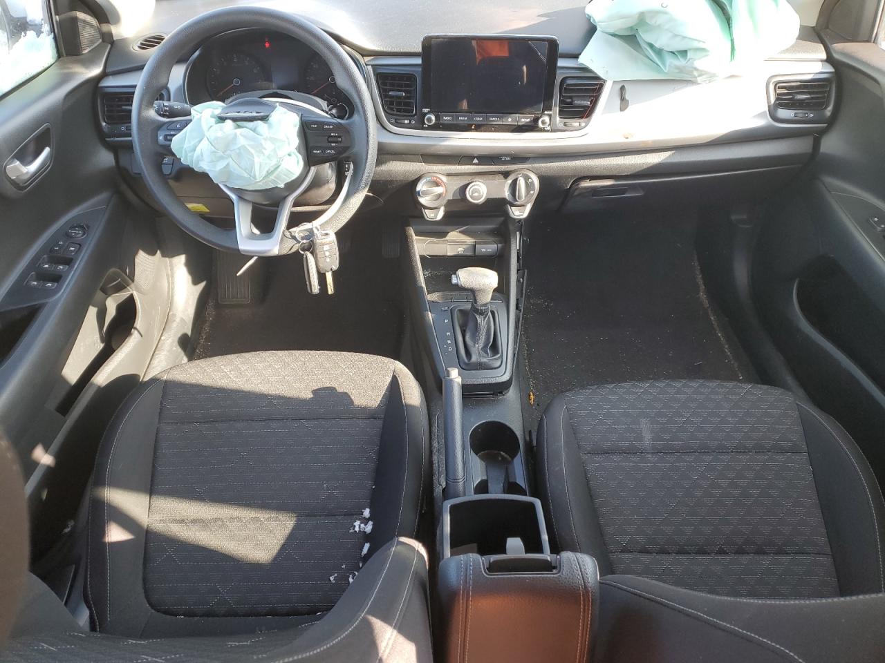 2021 Kia Rio - Image 8