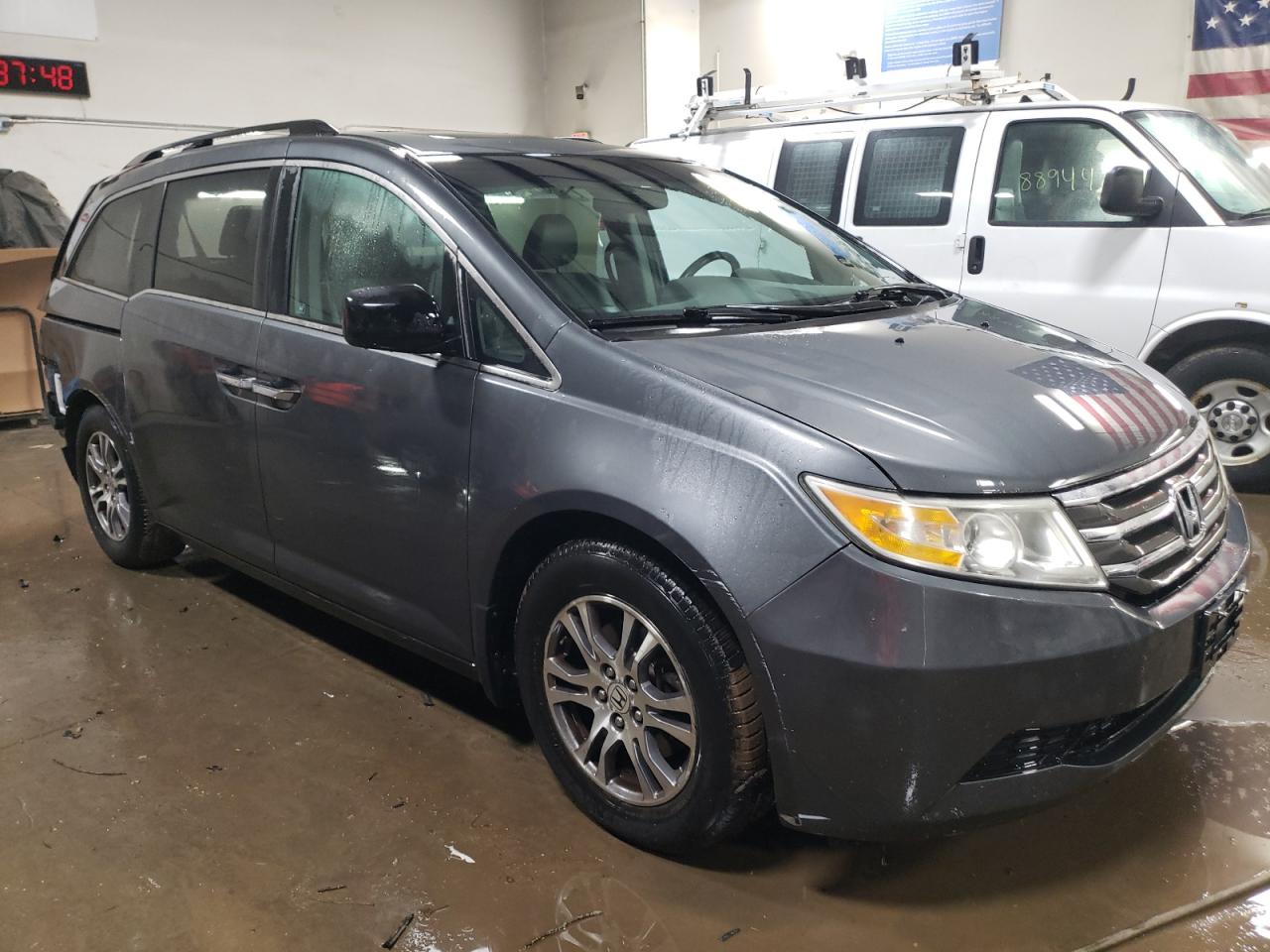 2011 Honda Odyssey - Image 4