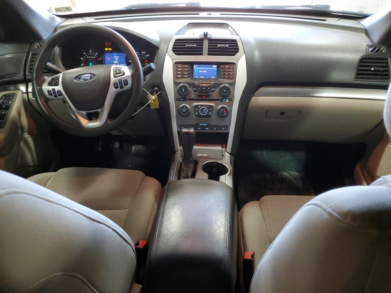 2015 Ford Explorer - Image 8