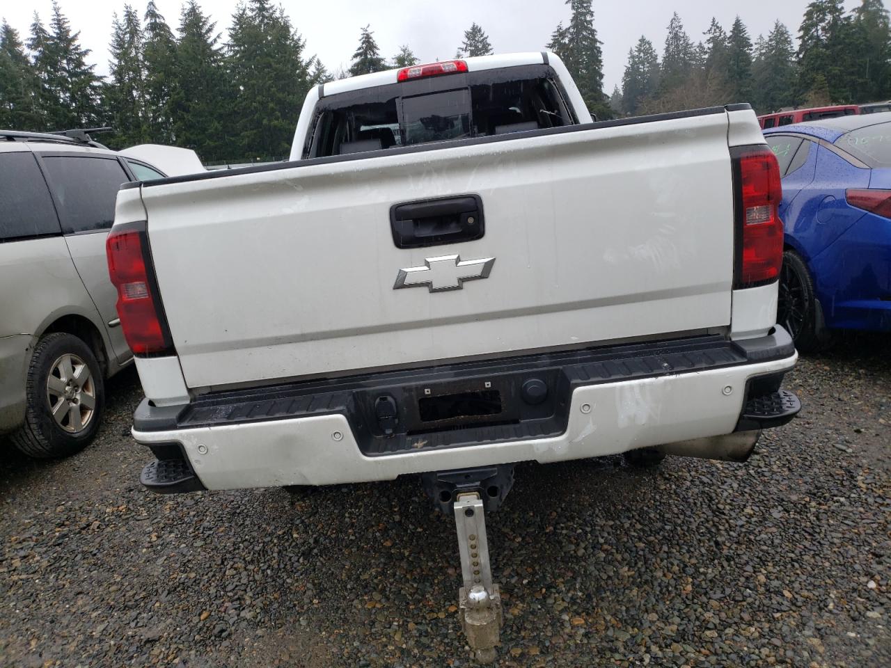 2016 Chevrolet Silverado - Image 6