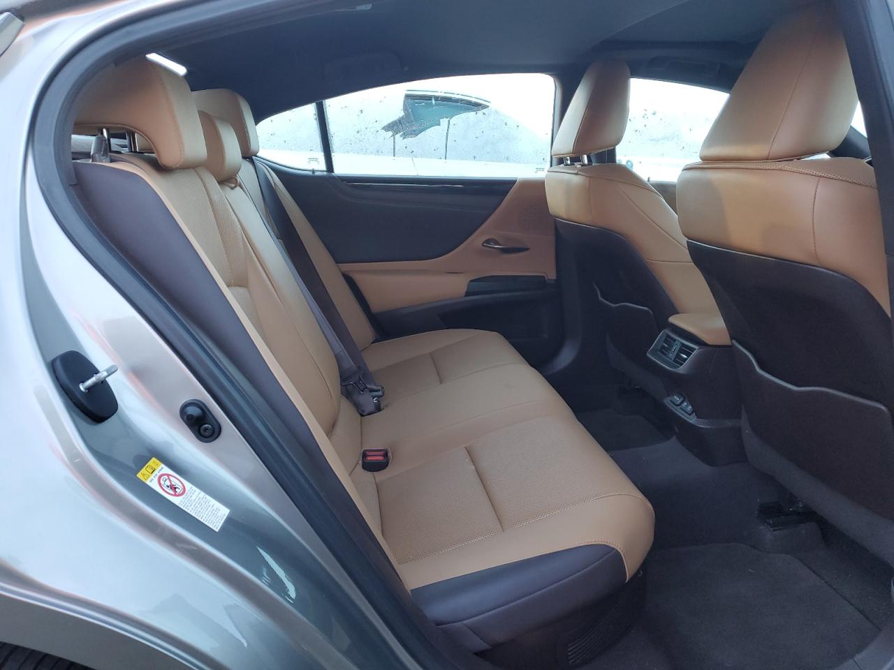 2019 Lexus ES - Image 10