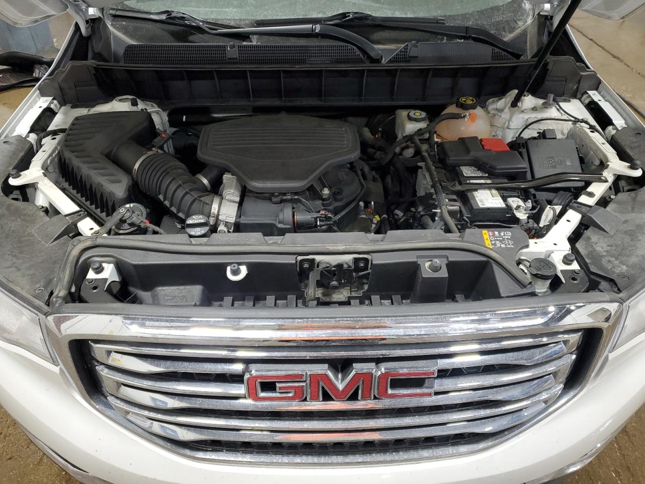 2019 GMC Acadia - Image 12