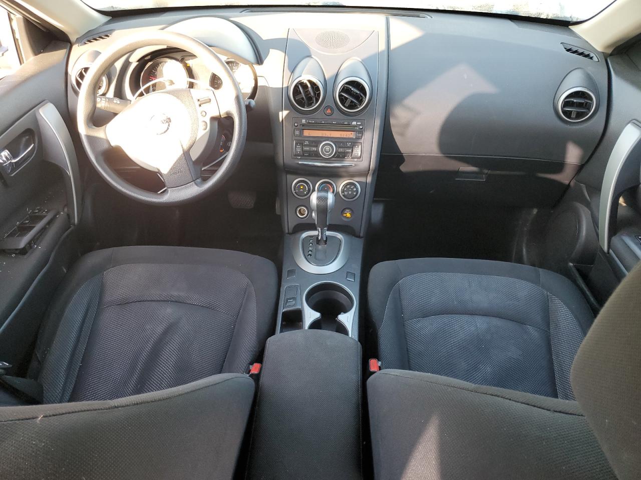 2012 Nissan Rogue - Image 8
