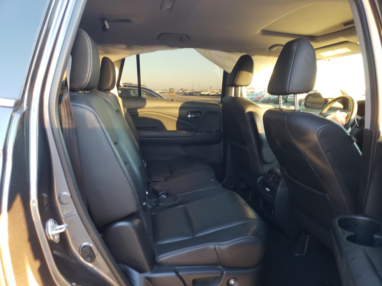 2022 Honda Pilot - Image 11