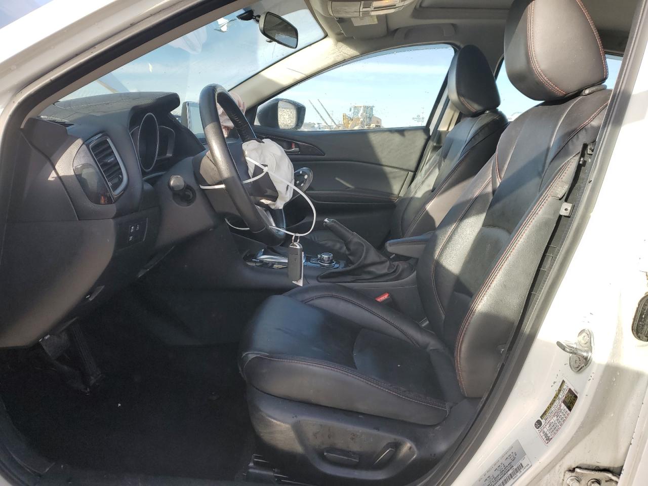 2015 Mazda 3 - Image 7