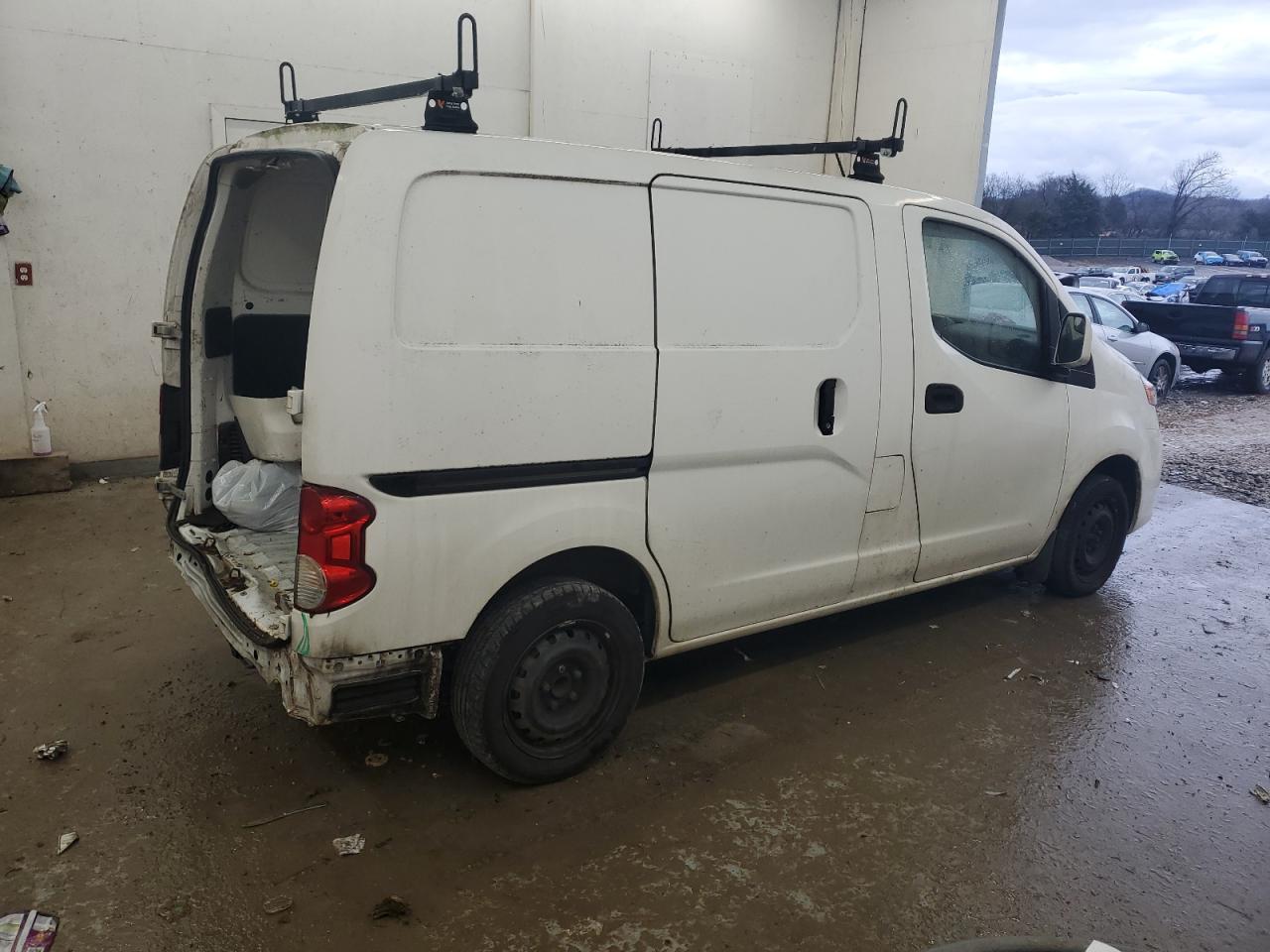 2017 Nissan NV - Image 3