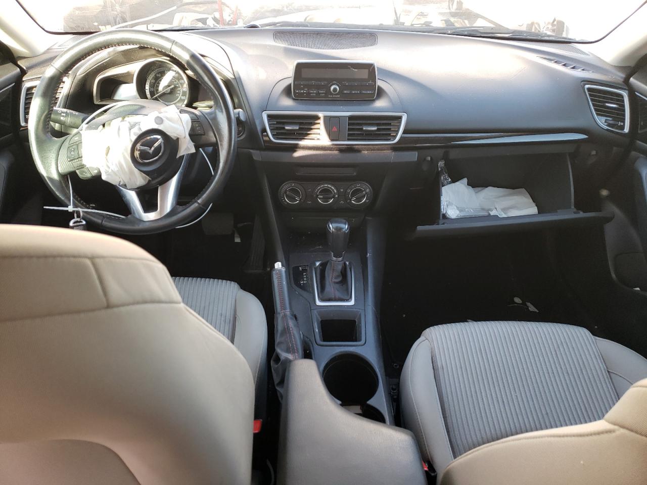 2014 Mazda 3 - Image 8