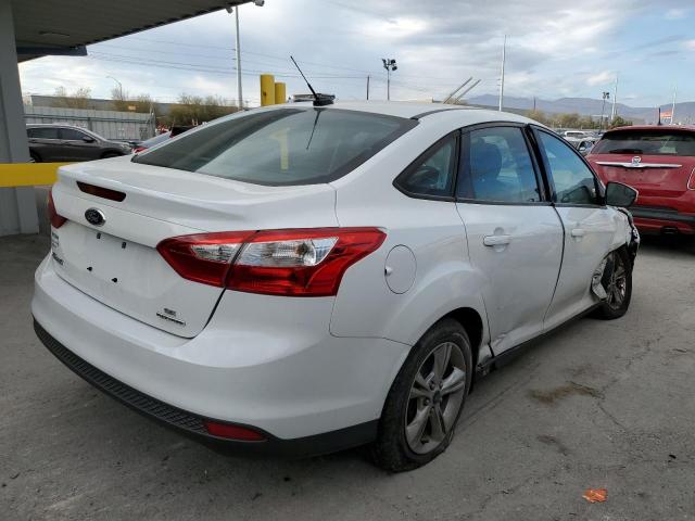 Sedans FORD FOCUS 2014 White
