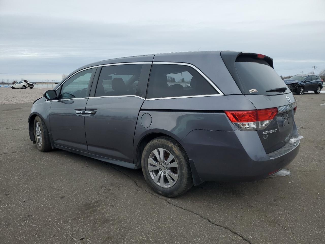 2015 Honda Odyssey - Image 2