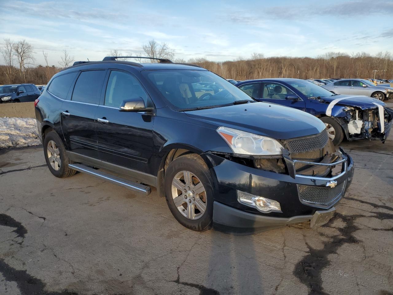 2010 Chevrolet Traverse - Image 4