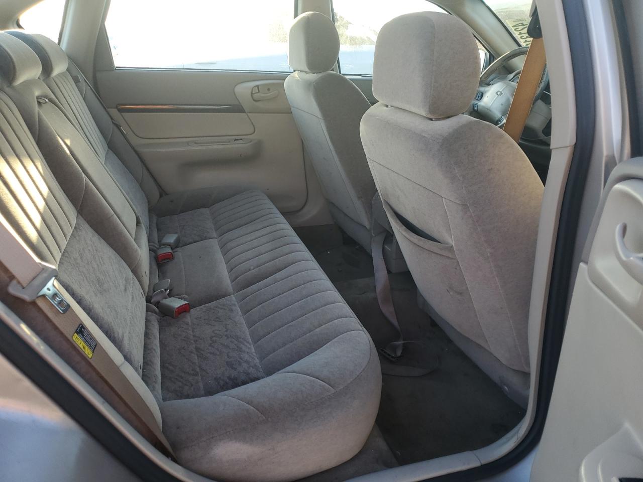 2003 Chevrolet Impala - Image 10