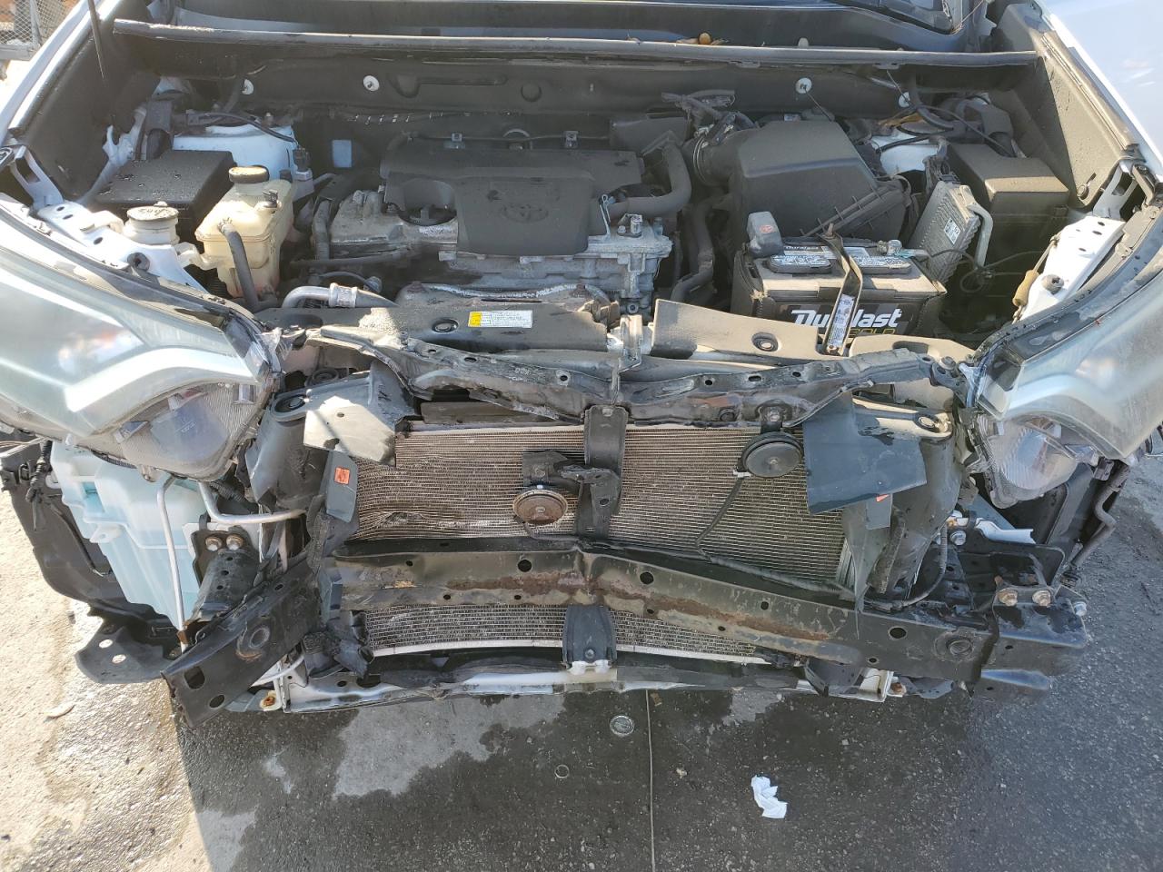 2016 Toyota RAV 4 - Image 12